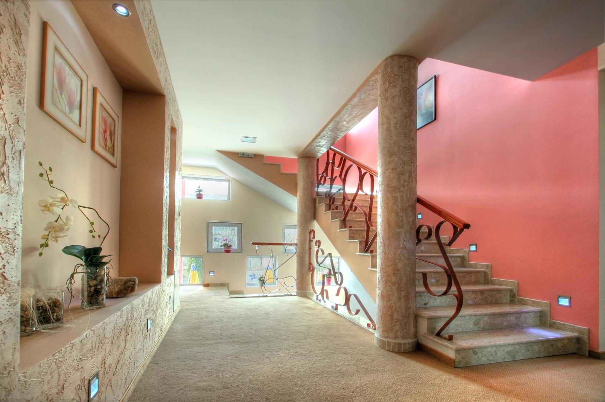 Family Hotel Mania Стара-Загора Экстерьер фото