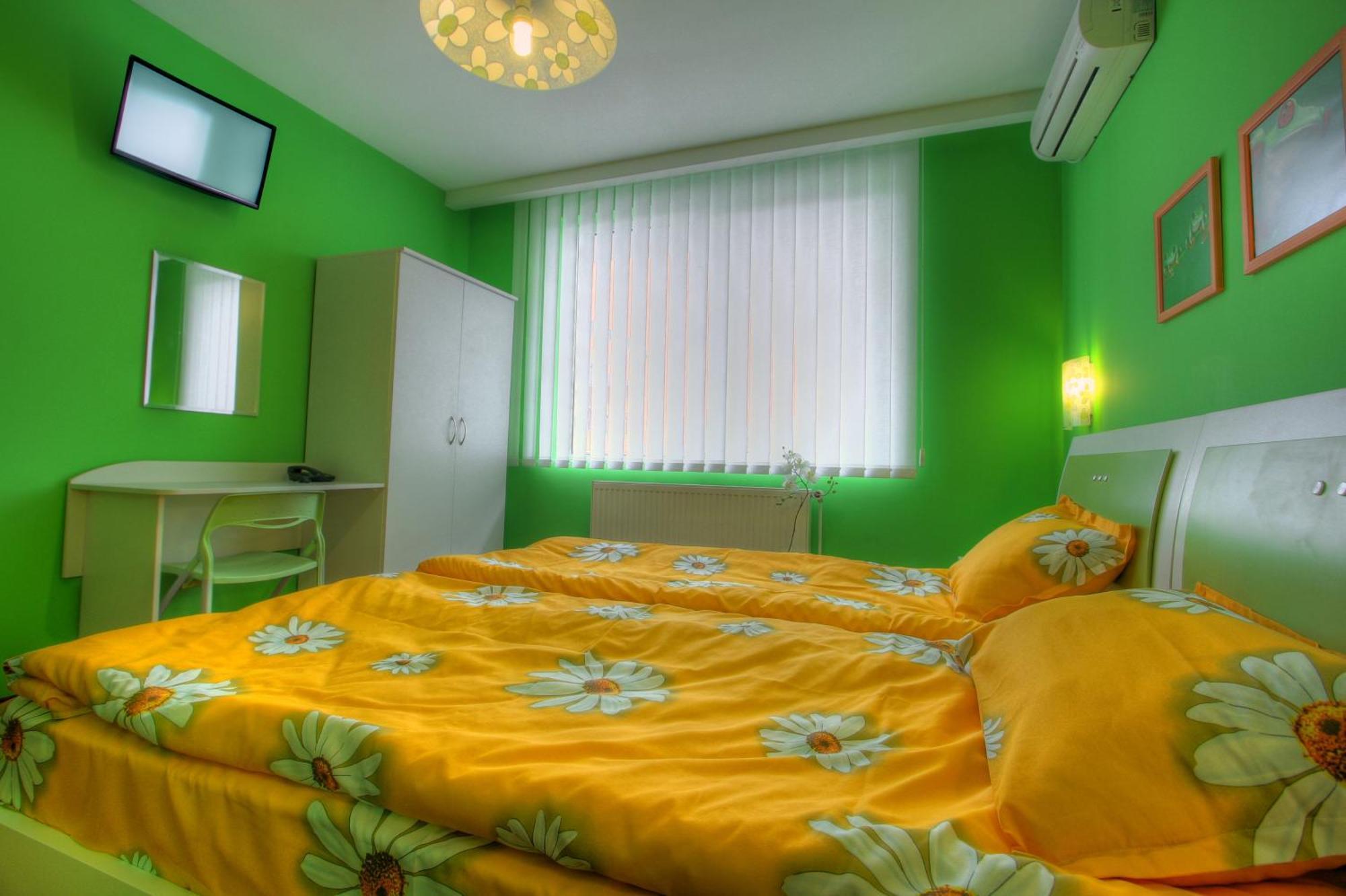 Family Hotel Mania Стара-Загора Экстерьер фото