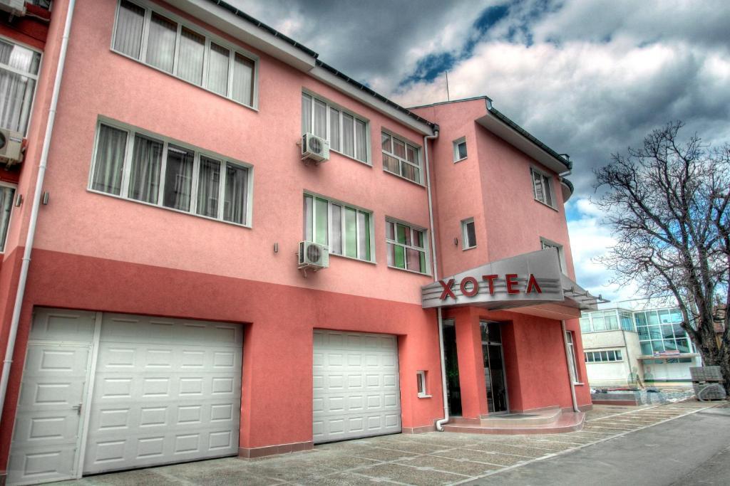 Family Hotel Mania Стара-Загора Экстерьер фото