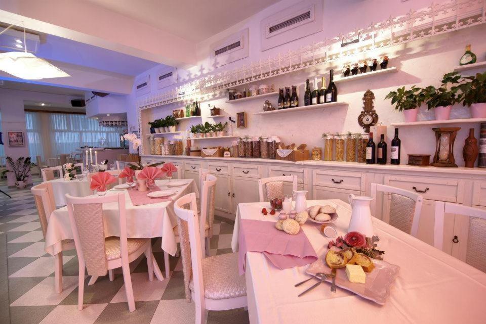 Family Hotel Mania Стара-Загора Экстерьер фото